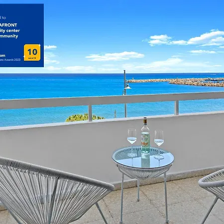 2br Seafront In Center With Community Pool Apartman